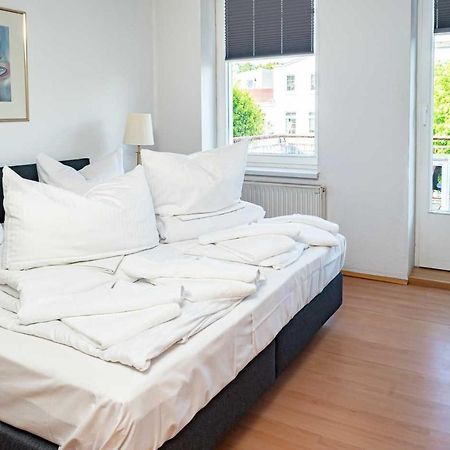 Apartmenthaus Chrischanshof Rostock Exterior photo