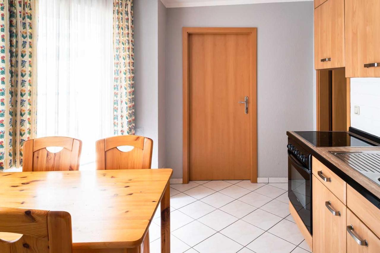 Apartmenthaus Chrischanshof Rostock Exterior photo