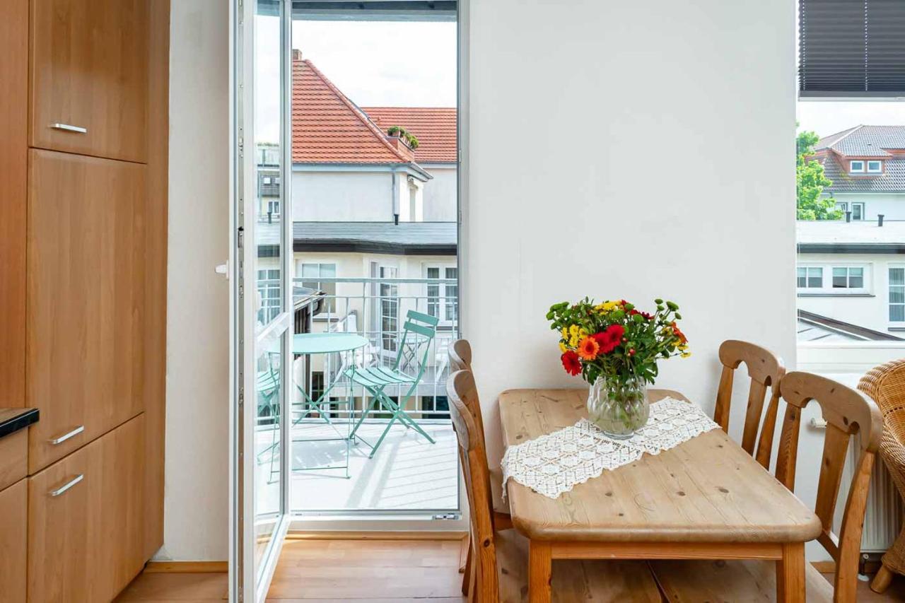 Apartmenthaus Chrischanshof Rostock Exterior photo
