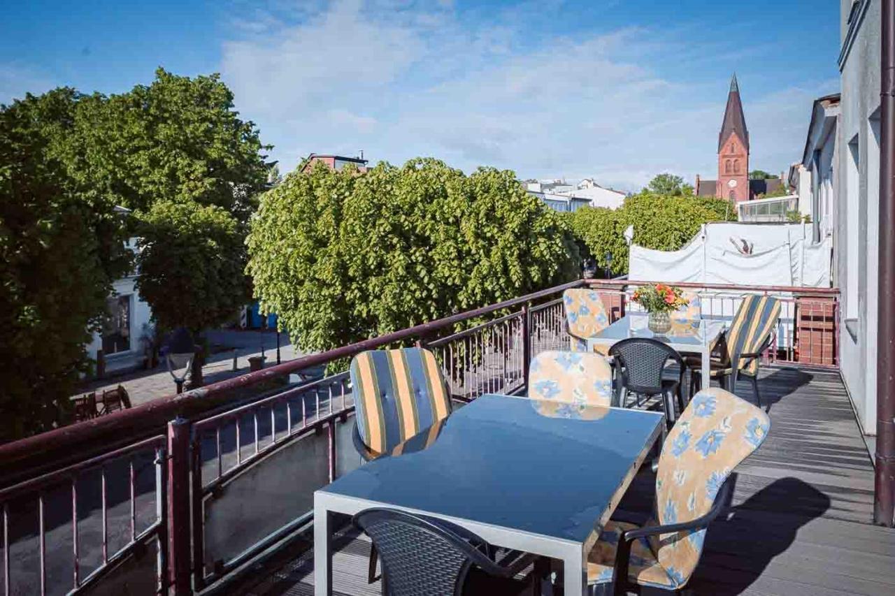 Apartmenthaus Chrischanshof Rostock Exterior photo